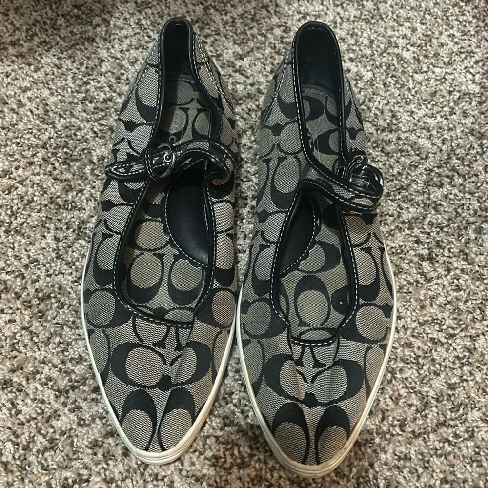 Coach Pointy Sneakers - Picture 4 of 6